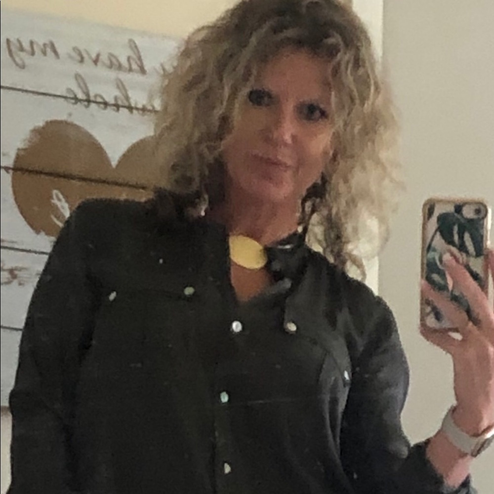 Vince Camuto button down